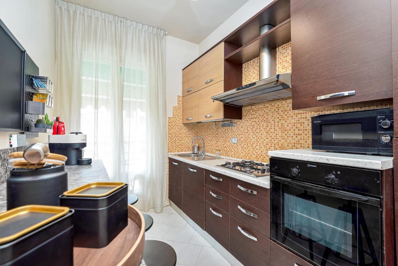 Art Deco' - Sleepwithme - Free Parking - Free Breakfast - Very Friendly Staff Пиза Экстерьер фото